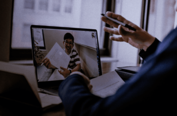 Sem AVA? Conheça alternativas para oferecer suas aulas online.